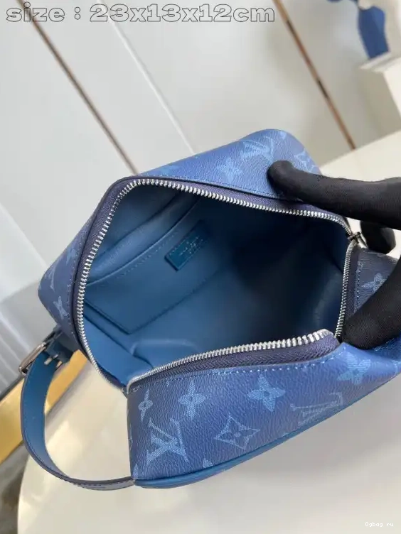 VUITTON DOPP bag-23*13*12CM LOUIS LOCKER KIT 0506